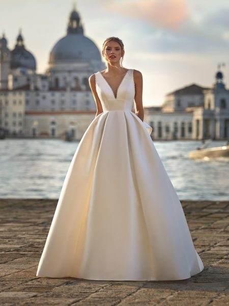 LAURETTA